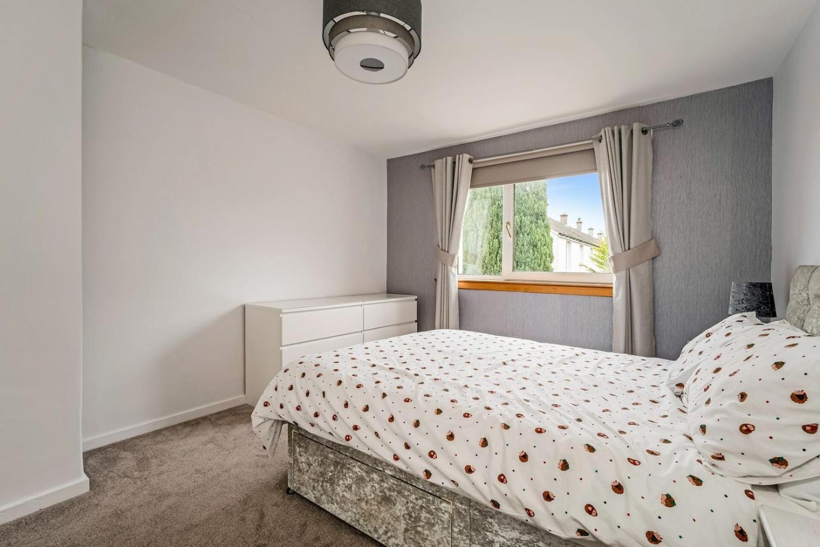 Centrally Situated 1 Bedroom House In Cumbernauld Ngoại thất bức ảnh