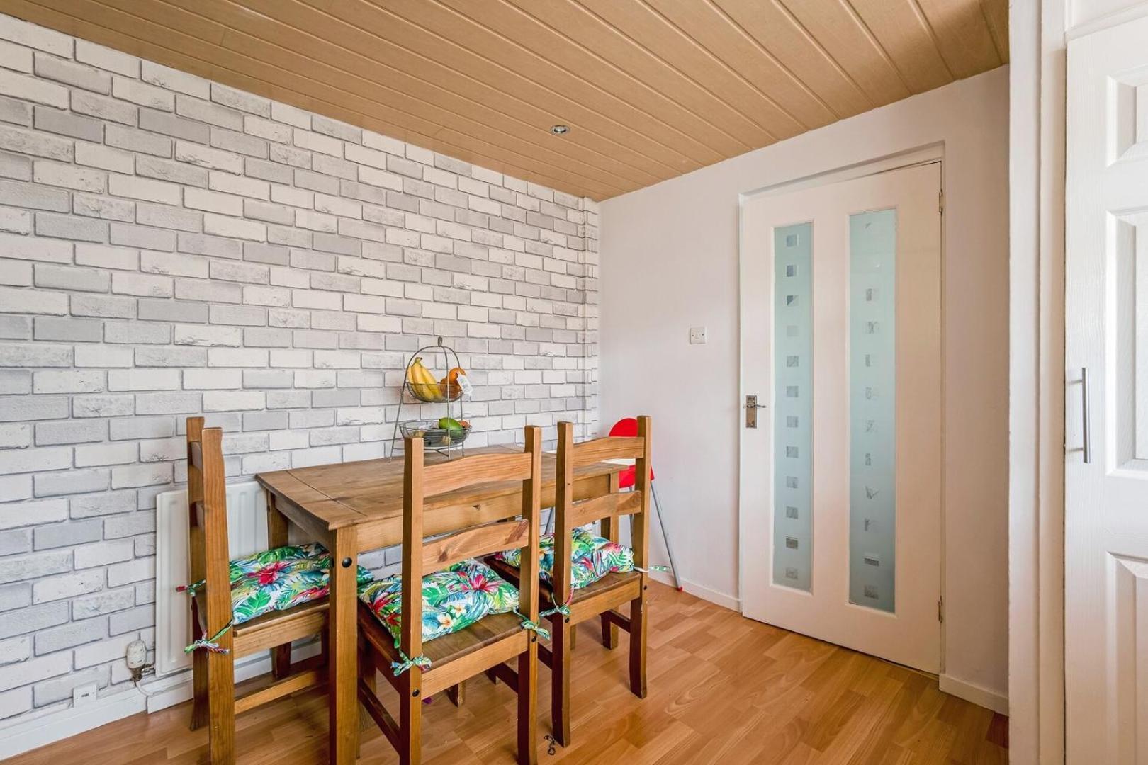 Centrally Situated 1 Bedroom House In Cumbernauld Ngoại thất bức ảnh