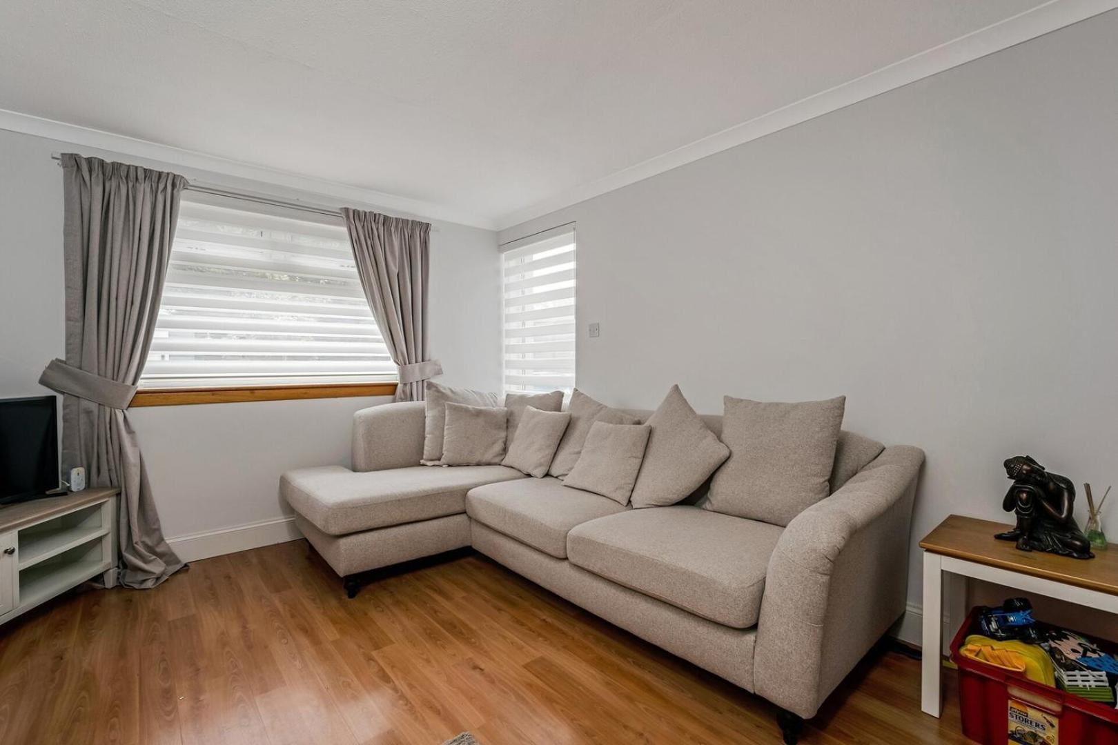 Centrally Situated 1 Bedroom House In Cumbernauld Ngoại thất bức ảnh